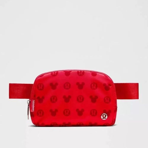 Disney x lululemon *Everywhere Belt Bag 1L Mickey and Logo Print - Picture 1 of 4